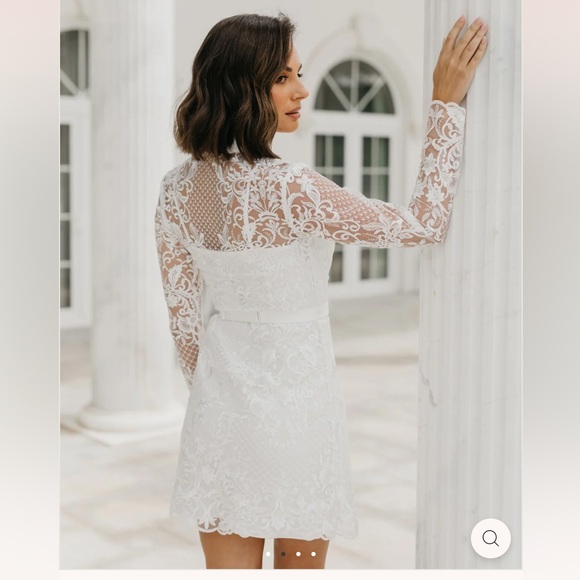 COPY - Le Rose Robe - Picture 2 of 3